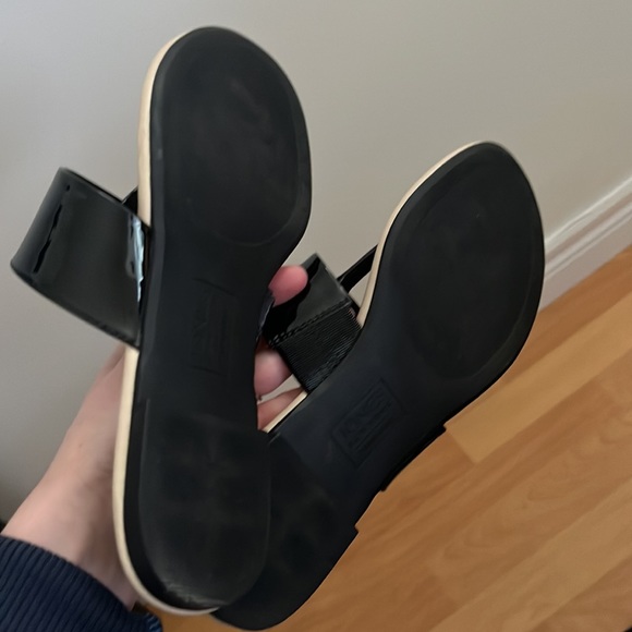 Sandals - Picture 2 of 4